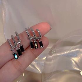 Dark Zircon Stud Earrings Female Sweet Cool Hot Girl Cold Wind Niche Design Personalized Earrings